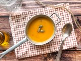 1673972571-avekapeti-veloute-marron-butternut-aux-graines-de-courge-par-le-chef-keyvan.jpg