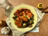 1746024483-avekapeti-poulet-au-citron-confit-et-carottes-epicees-par-le-chef-mishael.jpg