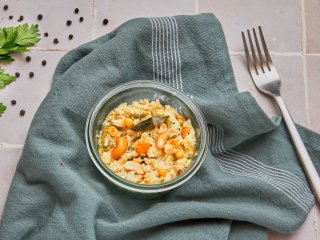 Upma aux légumes : salade de légumes aux feuilles de curry