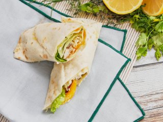 Wraps au poulet fumé