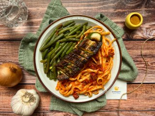 Linguines et courgettes rôties au romarin