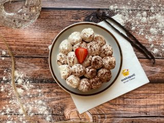 Forêt rouge aux fraises