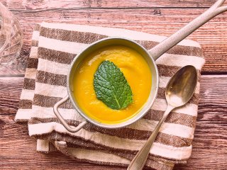 Velouté de carottes et petits pois