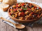 1625154532-avekapeti-caponata.jpg