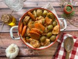 1672423854-avekapeti-poulet-aux-olives-et-grenailles-persillees-par-le-chef-mishael.jpg