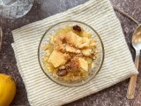 1678289267-avekapeti-crumble-pomme-rhubarbe-par-le-chef-mishael.jpg