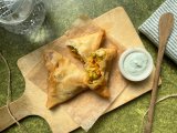 1680182822-avekapeti-samoussas-legumes-par-le-chef-djodhi.jpg