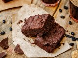 1682346710-avekapeti-brownievegan.jpg