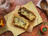 1684339470-avekapeti-cake-feta-olives-au-romarin-par-le-chef-mishael.jpg