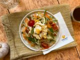 1733405083-avekapeti-salade-de-papaye-verte-a-loeuf-par-le-chef-benjawan.jpg