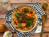 1733405101-avekapeti-boeuf-braise-et-fusillis-aux-tomates-sechees-par-le-chef-mishael.jpg