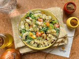 1743521409-avekapeti-salade.jpg