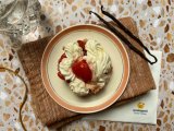1746024480-avekapeti-entremets-aux-fraises-par-le-chef-djodhi.jpg