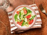 1749119370-avekapeti-saladedecourgette.jpg