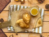 1791542721-avekapeti-Chaussons-croustillants-marrons-potiron.jpg