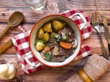 1793092949-avekapeti-B-uf-bourguignon-et-pur-e-de-pommes-de-terre.jpg
