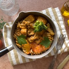 Fricassée de dinde et tortis au paprika