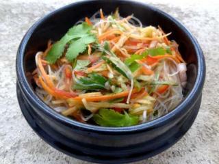 Salade thaïe aux vermicelles