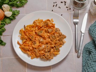 Bœuf Stroganov et tagliatelles aux champignons