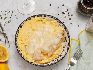 Poisson blanc crème citronnée et polenta au thym