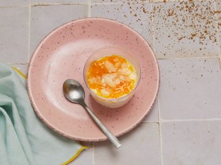 Panna cotta aux abricots secs et aux amandes