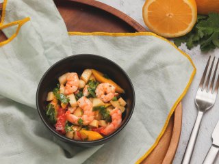 Salade de crevettes mangue et tomate