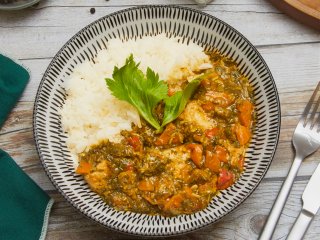 Poulet aux feuilles de folong