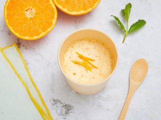 Mousse au chocolat blanc et biscuit à l'orange