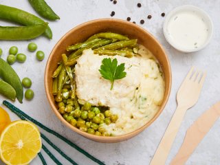 Poisson blanc et pommes persillées