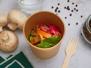 Salade d'épinards aux champignons