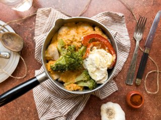 Poulet dauphinois et crème de poivron