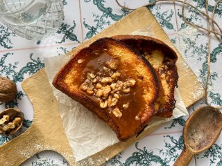 Brioche perdue et caramel salé aux noix