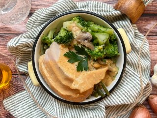 Poulet aux champignons et haricots verts persillés