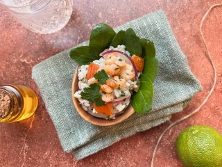 Salade de riz aux crevettes et à l'avocat