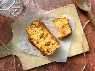 Cake moelleux au chorizo et au comté