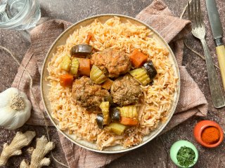 Boulettes de boeuf et riz tomaté