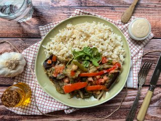 Grande salade aux aubergines