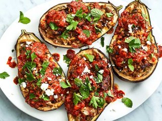 Aubergines braisées à la méditerranéenne