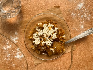 Crumble aux pommes et au chocolat blanc