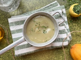 Velouté de petits pois à l'estragon