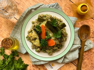 Courgette grillée et légumes verts au quinoa