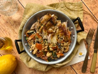 Poulet rôti à l'estragon et crumble de légumes