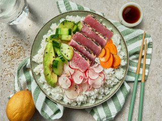 Poke bowl thon avocat