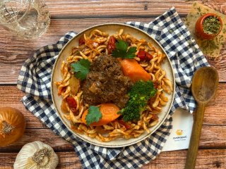 Boeuf braisé et fusillis aux tomates séchées