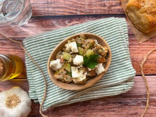 Salade de lentilles et féta à l'oeuf