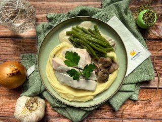 Poulet moelleux aux champignons et purée de pommes de terre