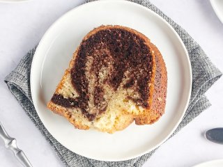 Cake marbré et glaçage rocher