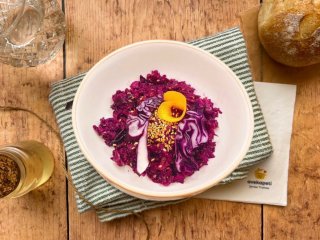 Salade de chou rouge mariné aux graines de tournesol