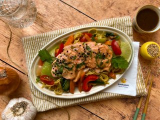 Noodles au saumon et aux champignons