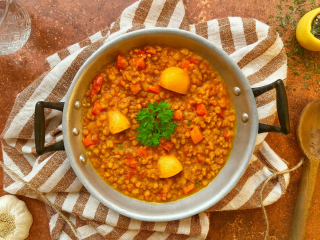 Curry de légumes et lentilles corail